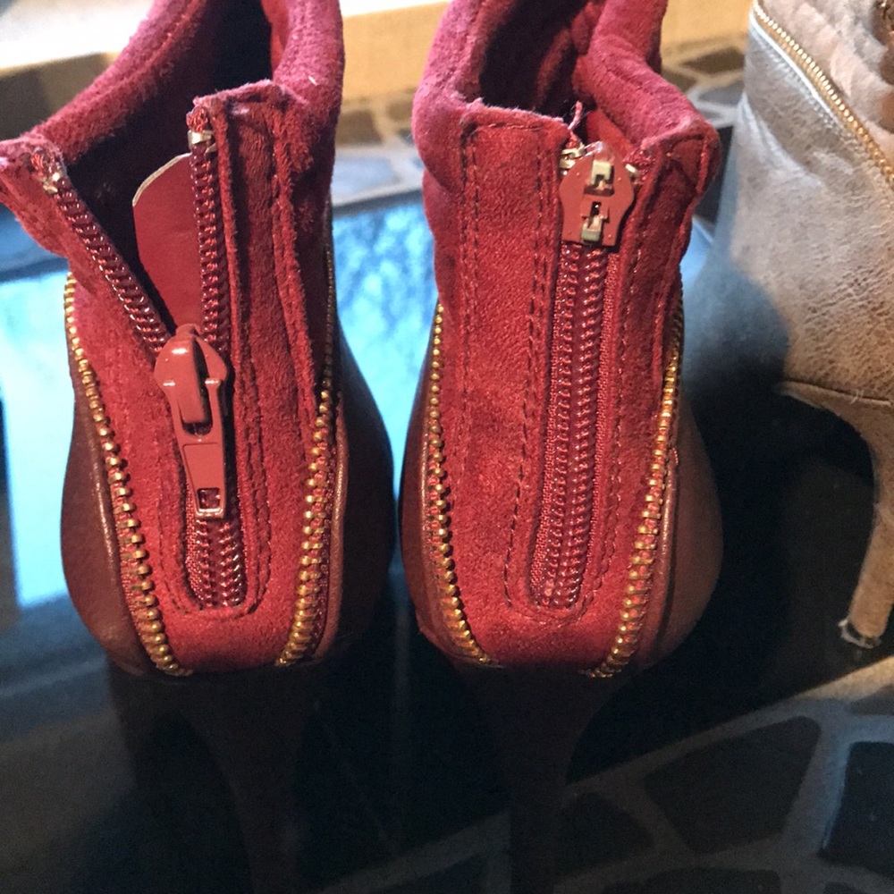 Sale is on two boots for one price! - Picture 5 of 6
